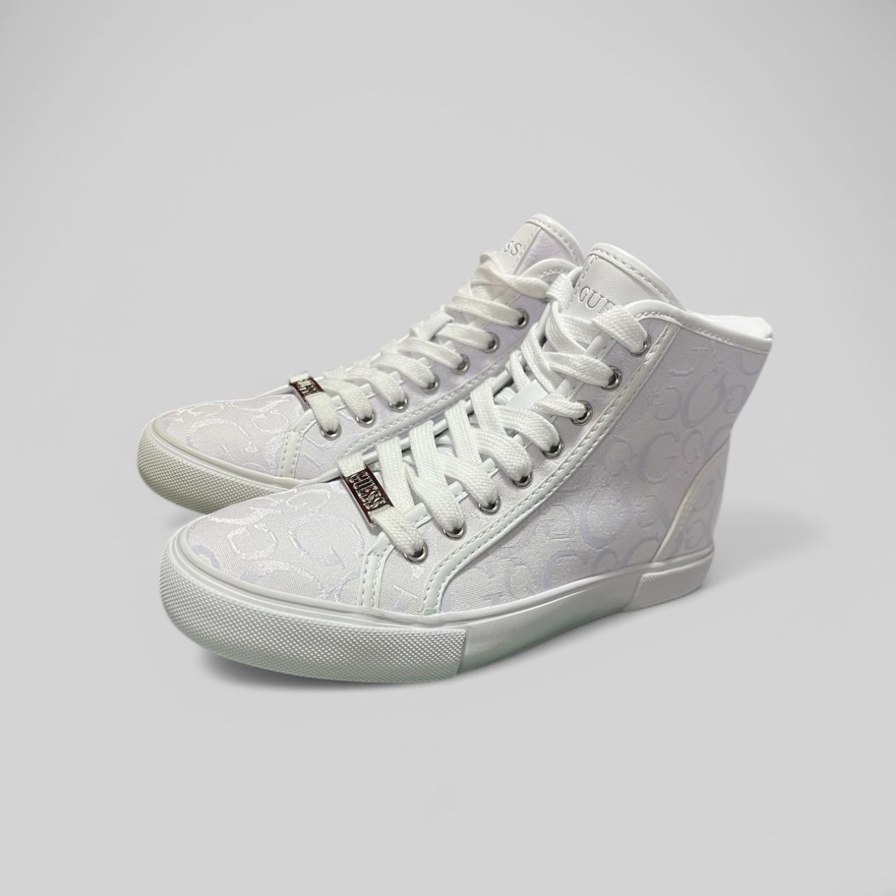 GUESS MONOGRAMA MUJE