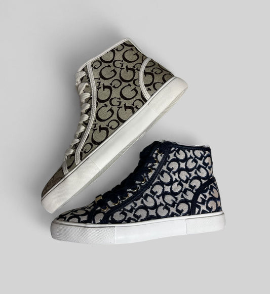 GUESS MONOGRAMA MUJE