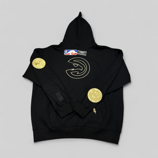 POLERON CON CAPUCHA NEGRO NBA