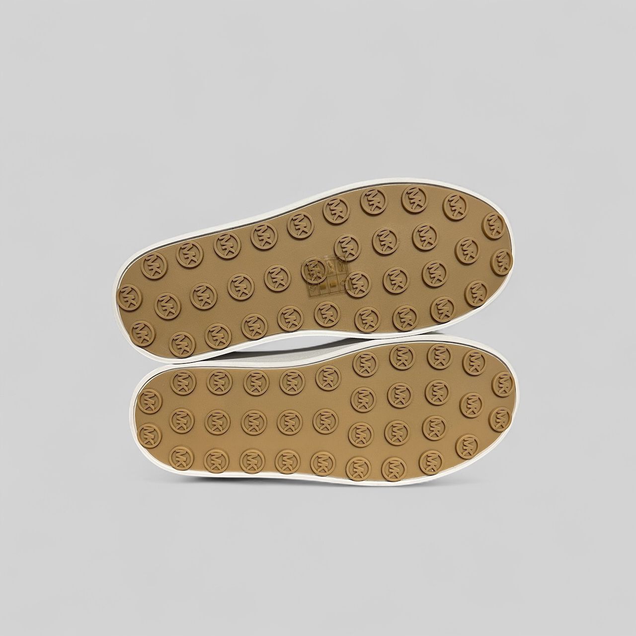 ROMEY LACE UP