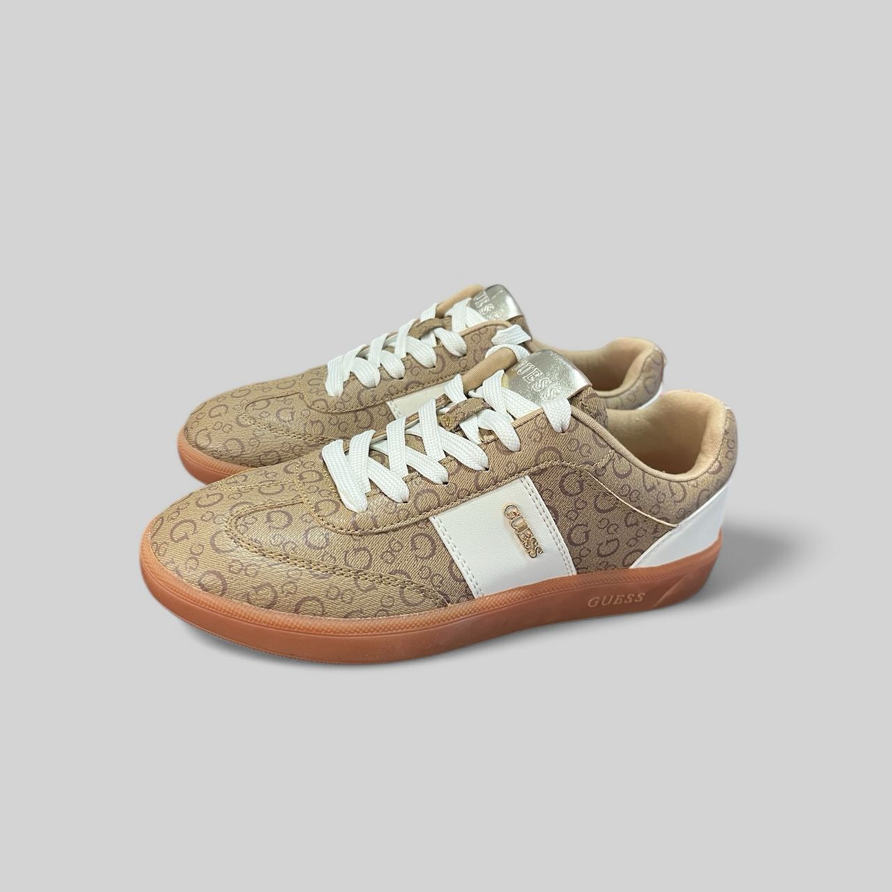 ZAPATILLA LOGO GUESS