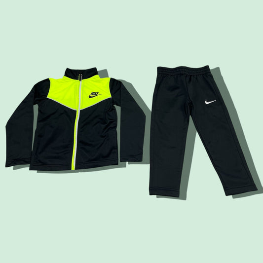 CONJUNTO NIKE