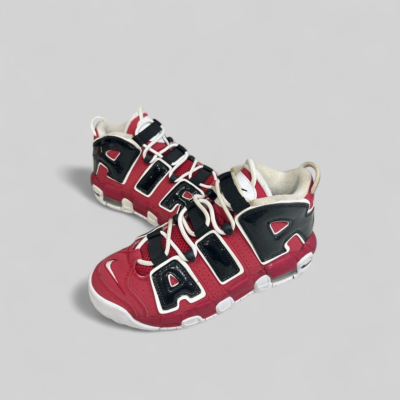 NIKE AIR MORE UTEMPO